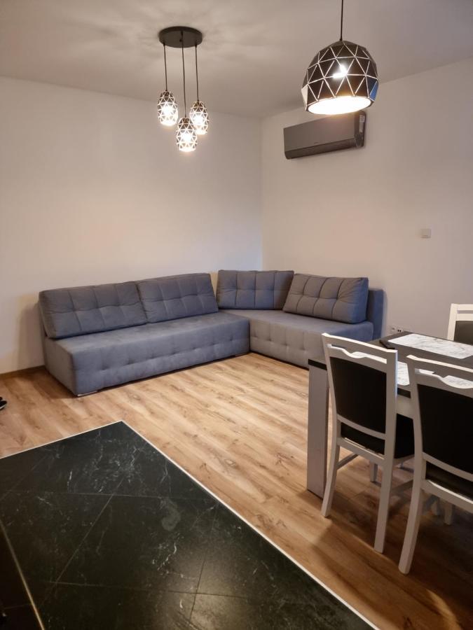 Apartament Oporowska 22 쿠트노 외부 사진